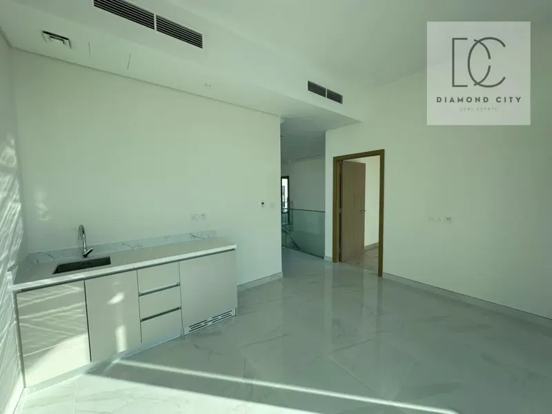 standalone-villa-modern-layout-brand-new.webp