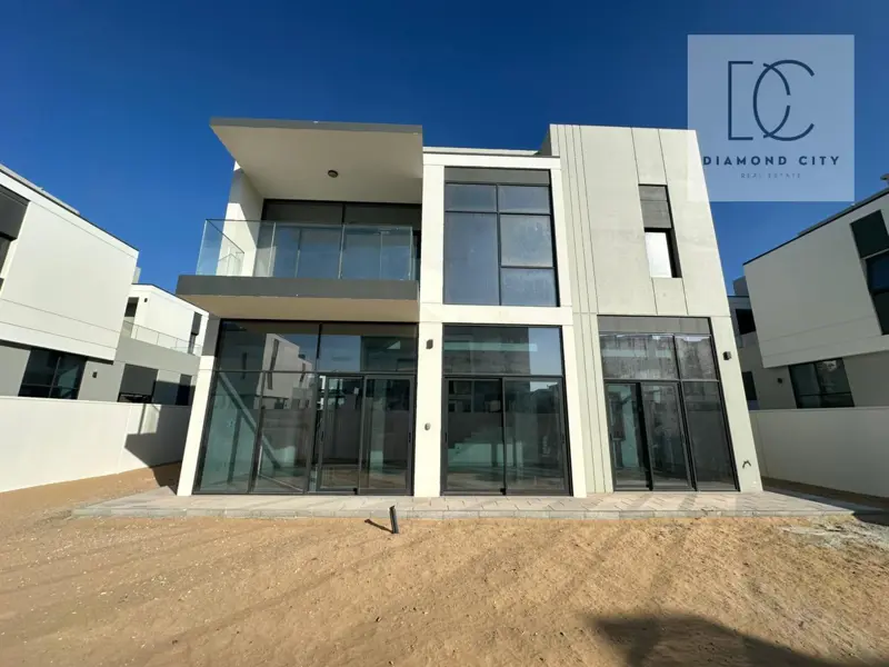standalone-villa-modern-layout-brand-new.webp