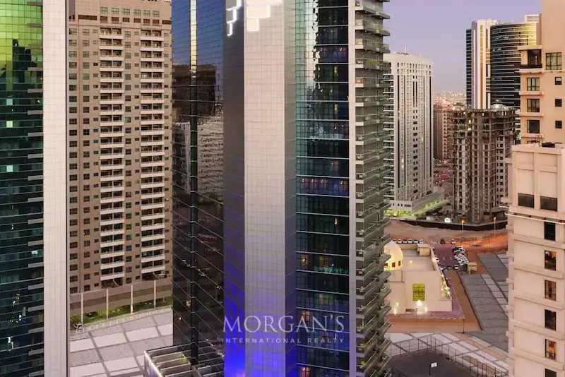 studio-unit-prime-location-fully-furnished.webp