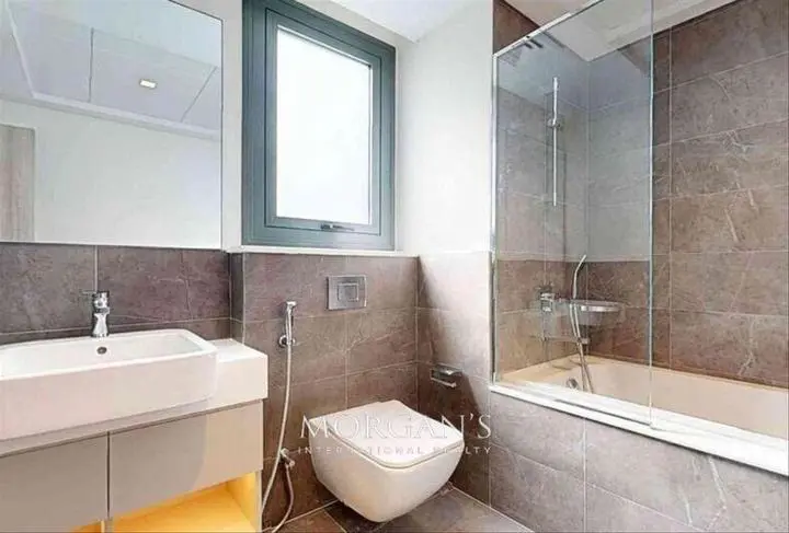 stunning-4-br-villa-modern-finishes-cozy.webp