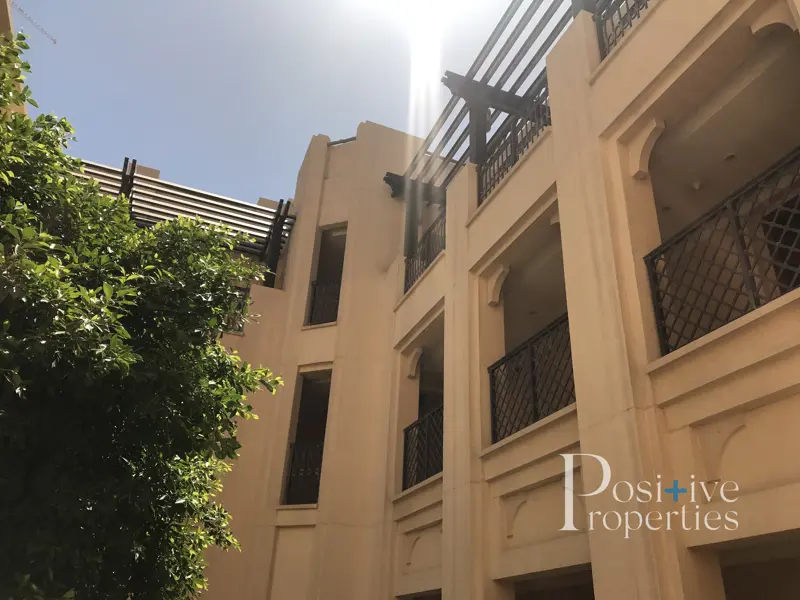 stunning-apartmentchiller-free-unfurnished..webp