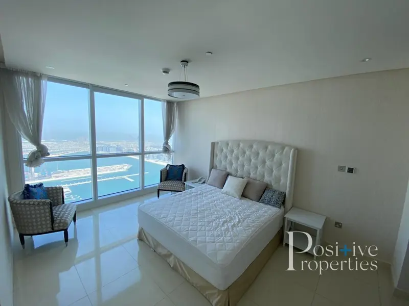 stunning-sea-and-palm-view-penthouse-duplex.webp