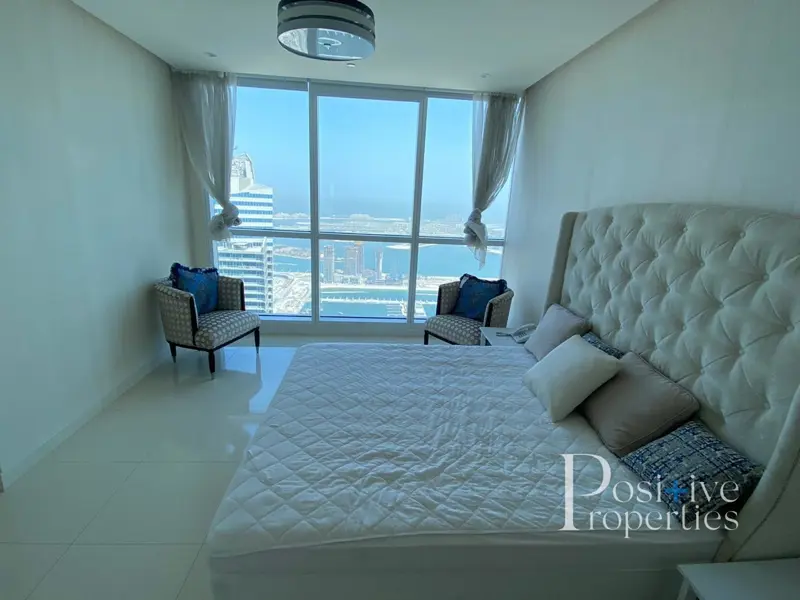 stunning-sea-and-palm-view-penthouse-duplex.webp