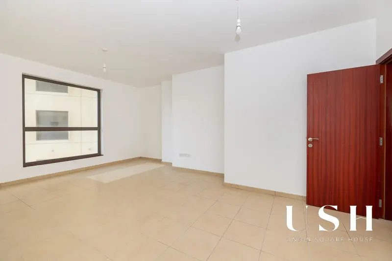 stunning-views-3-br-maid-high-roi-vacant-1.webp