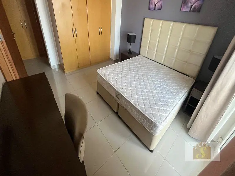 suburbia-buidling-a-1-bedroom-avaialble-now.webp