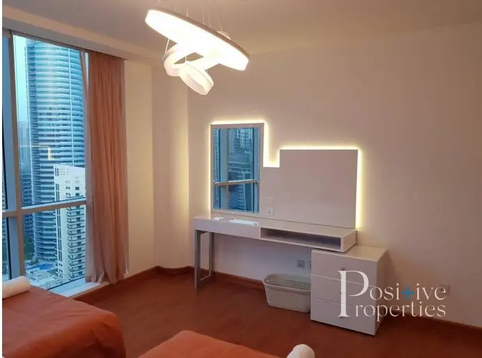 sun-splashed-skyline-penthouse-private-pool.webp
