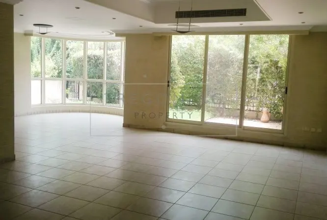superb-5-bedroom-compound-villa-near-horizon.webp