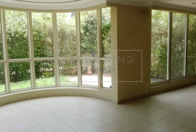 superb-5-bedroom-compound-villa-near-horizon.webp