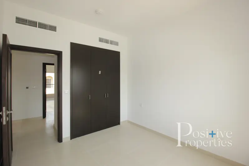 type-c-mid-unit-comes-with-dark-interior.webp