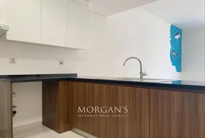 unfurnished-community-view-negotiable.webp