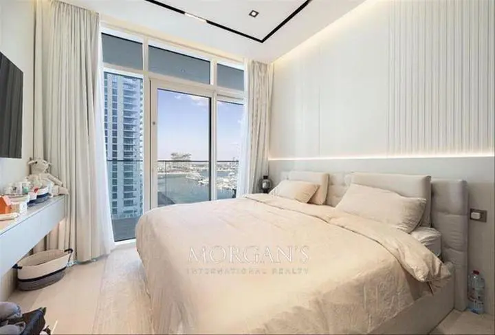 upgraded-and-fully-furnished-corner-unit.webp