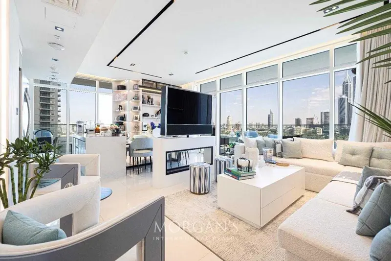 upgraded-and-fully-furnished-corner-unit-2.webp