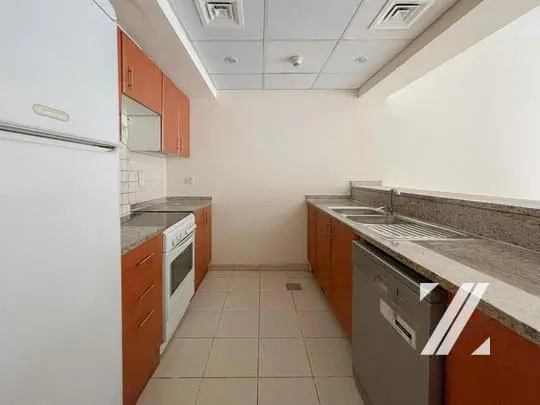 upgraded-i-courtyard-i-chiller-free.webp