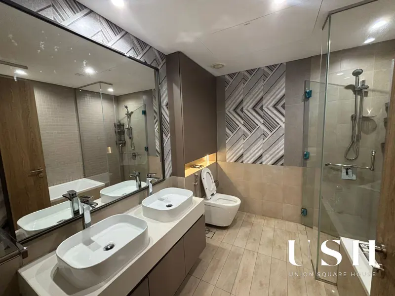 upgraded-unit-higher-floor-glow-garden-view.webp