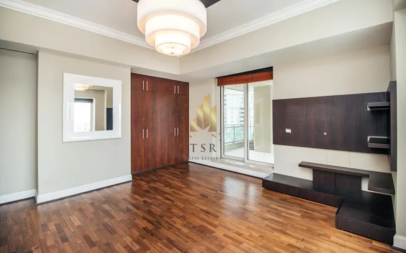 upgraded-unit-maid-room-study-marina-view.webp