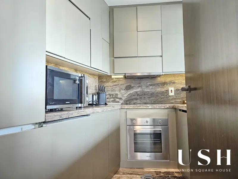 vacant-2br-high-floor-fendi-palm-view-6.webp
