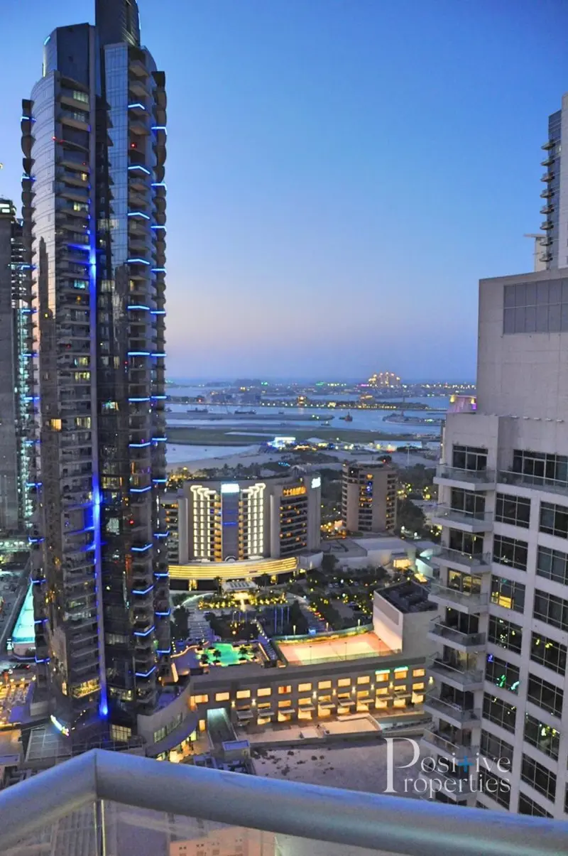 vacant-now-1br-909.01-sq-ft-furnished.webp