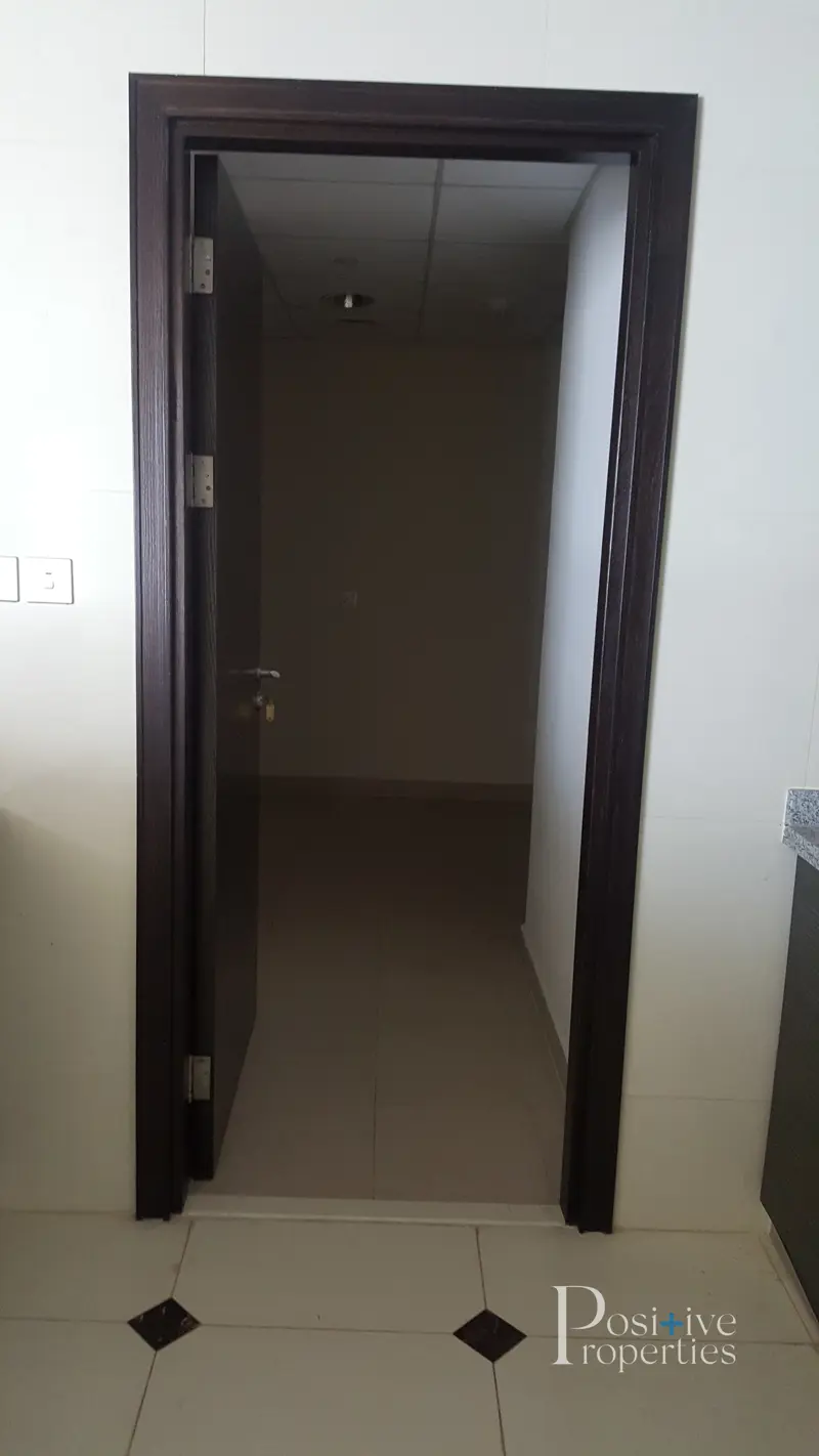 vacant-now-spacious-3-bedroom-maid.webp