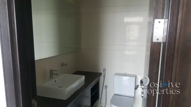 vacant-now-spacious-3-bedroom-maid.webp