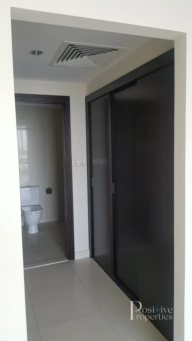 vacant-now-spacious-3-bedroom-maid.webp