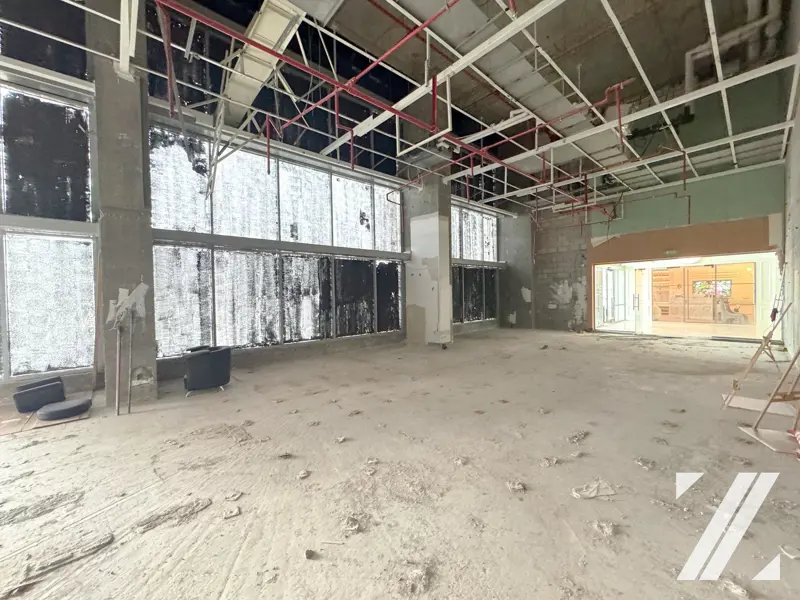 vacant-prime-location-shell-and-core.webp