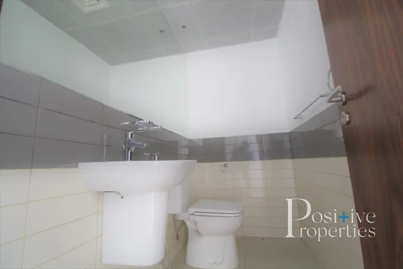 well-maintained-villa-spacious-surroundings.webp