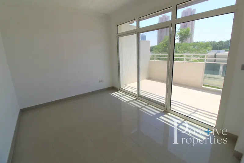 well-maintained-villa-spacious-surroundings.webp